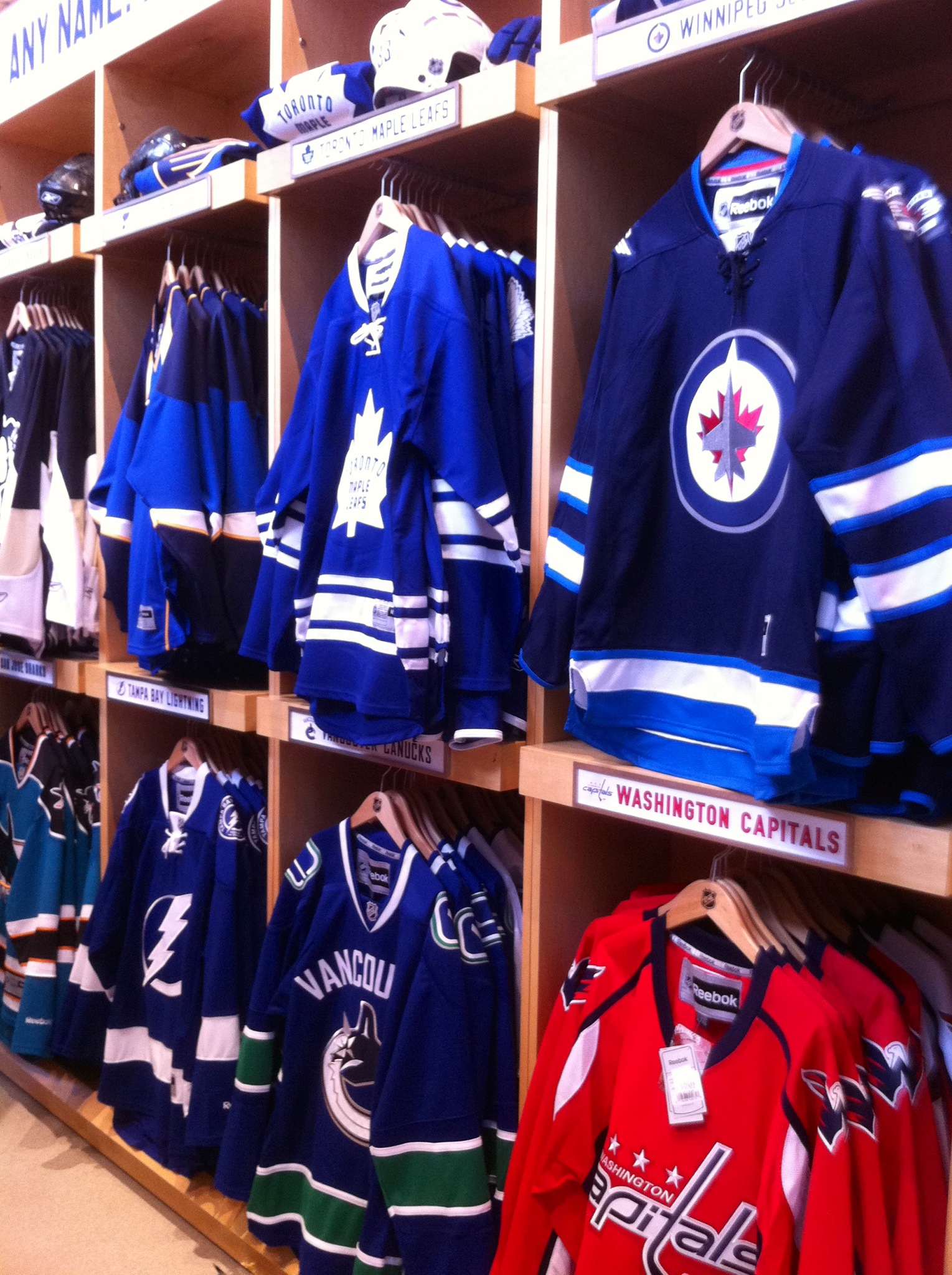 hockey jersey store